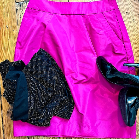 NWT - BANANA REPUBLIC Vibrant Fuchsia Skirt - Picture 13 of 15